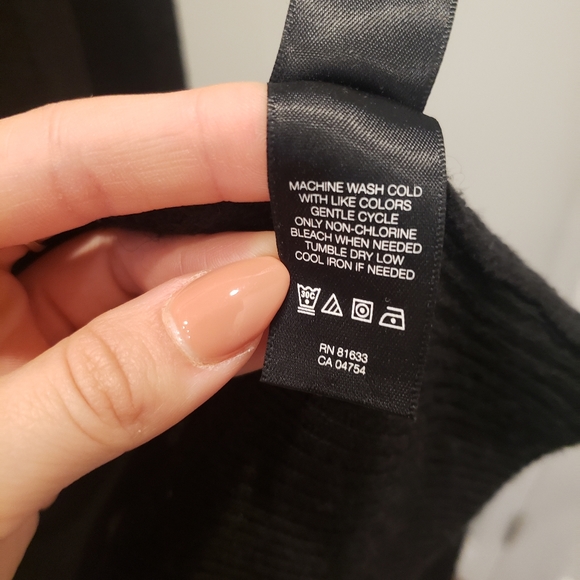 Kenneth Cole sweater - Picture 7 of 7